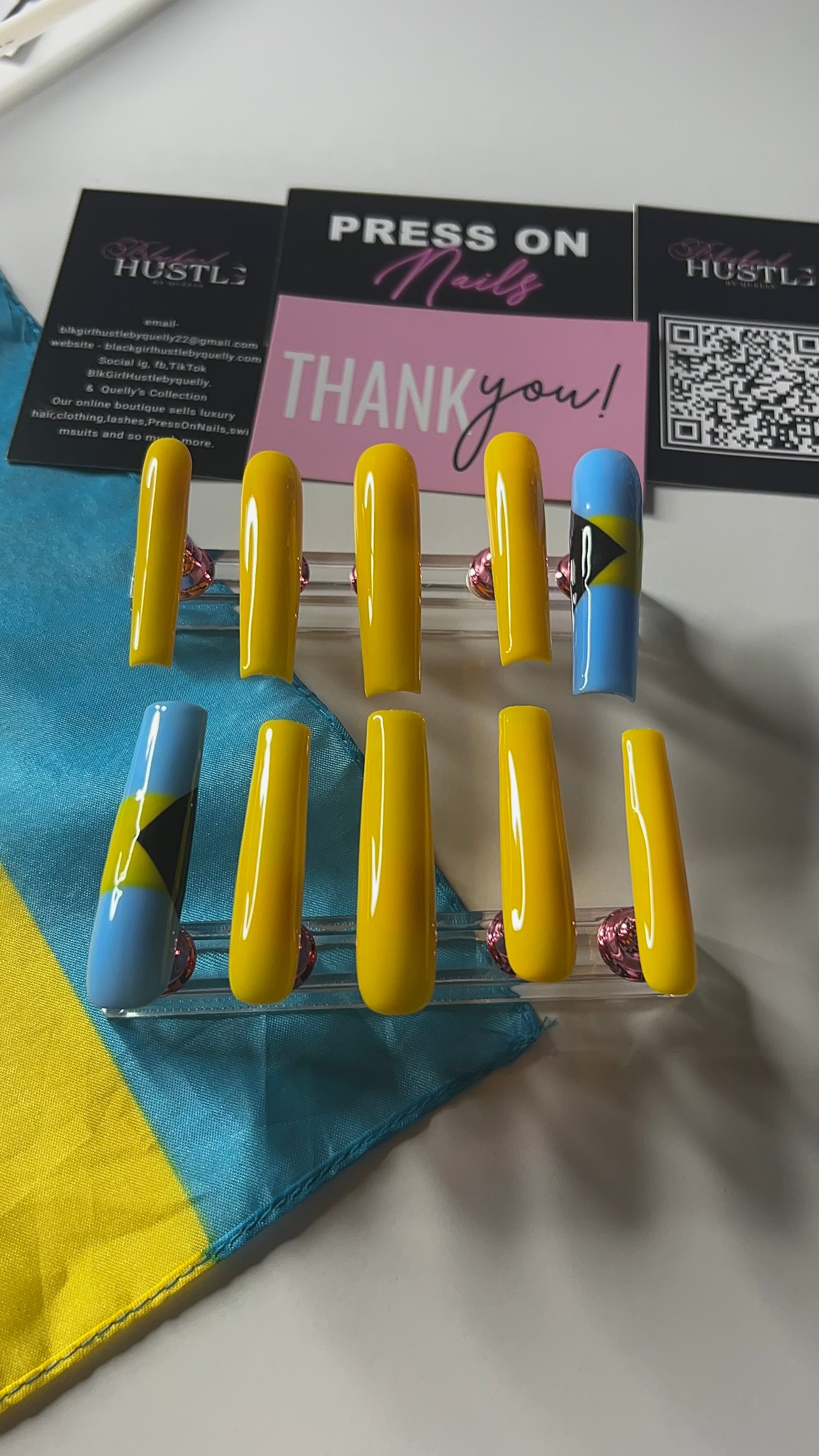 Customized Flag 🇺🇸🇧🇸Press on Nails