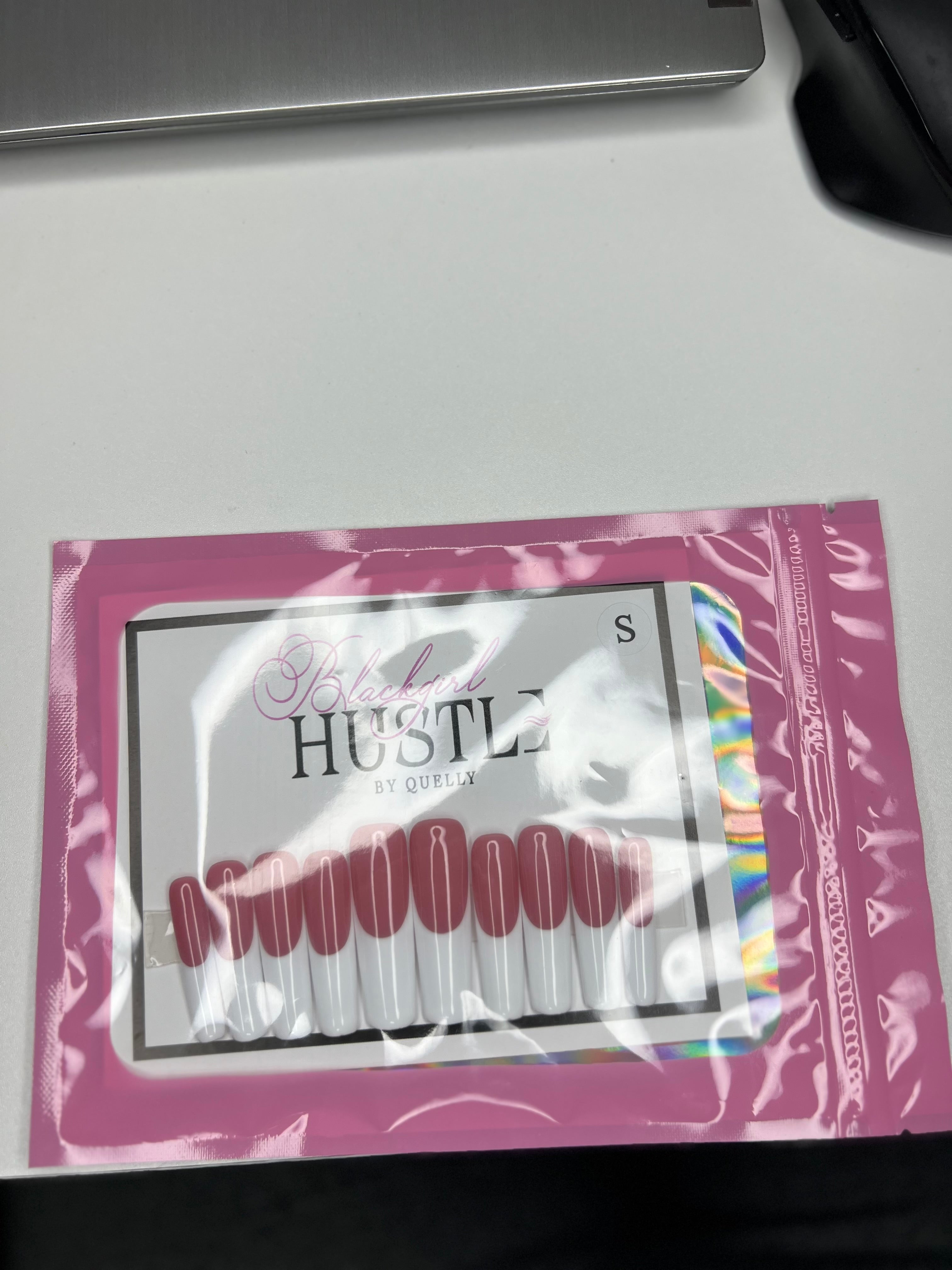 French Tips Ready to Wear PressonNails